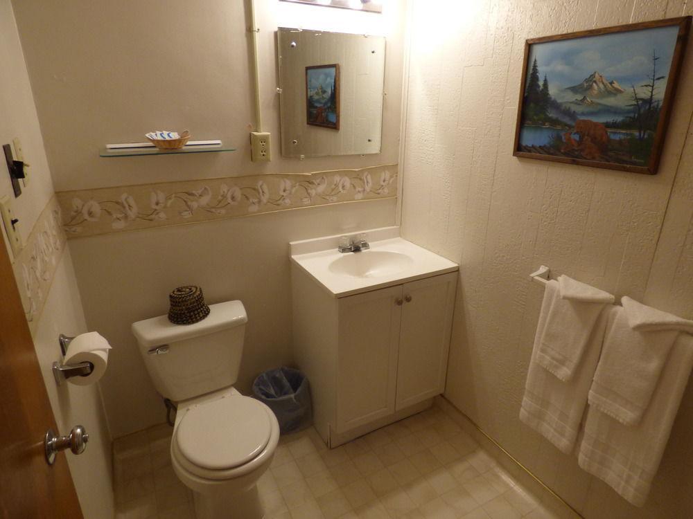 Canyon Lodge Motelパンギッ​​チ エクステリア 写真