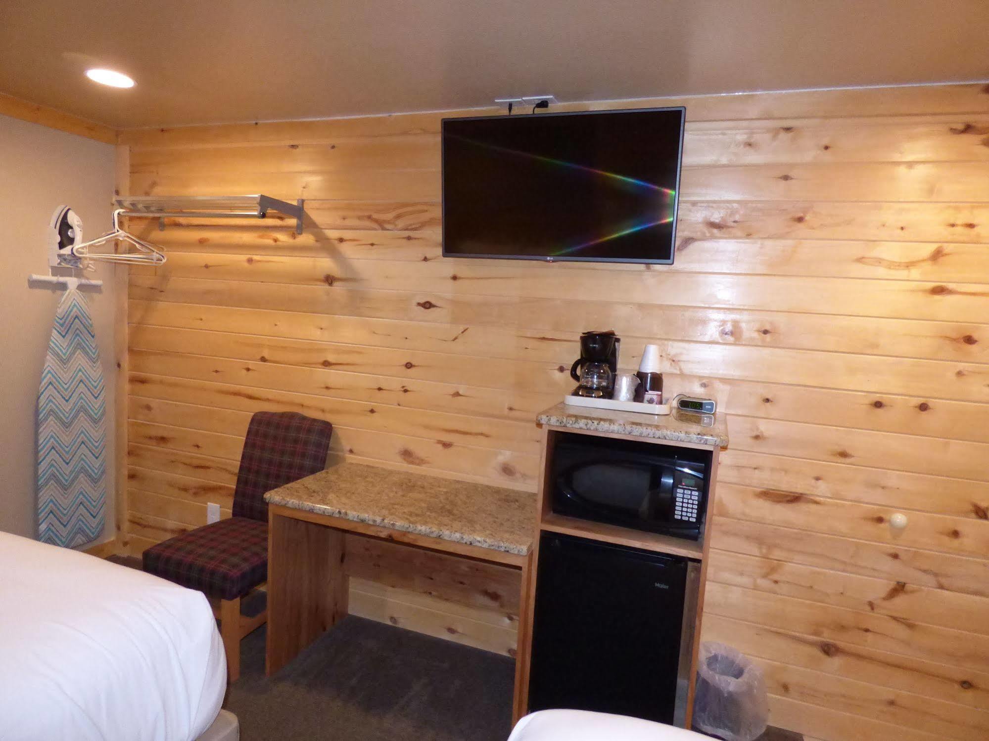 Canyon Lodge Motelパンギッ​​チ エクステリア 写真