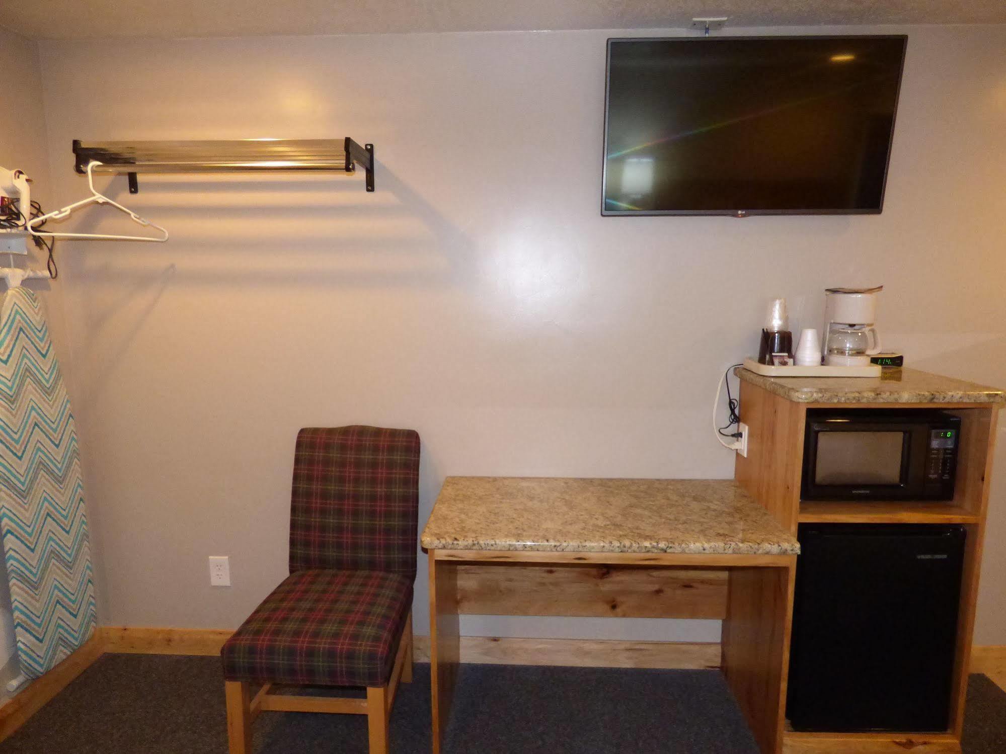 Canyon Lodge Motelパンギッ​​チ エクステリア 写真